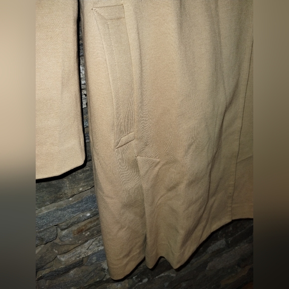 Adorable Cabi love Carol camel colored double-breasted jacket size medium - Picture 4 of 15